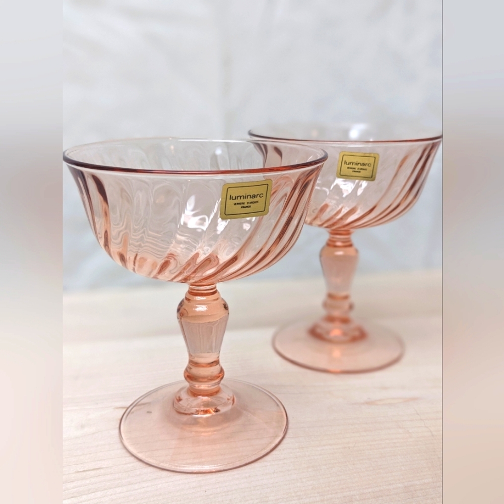 ✨SOLD✨Vintage Luminarc France Rosaline Swirl Champagne Cocktail Glasses